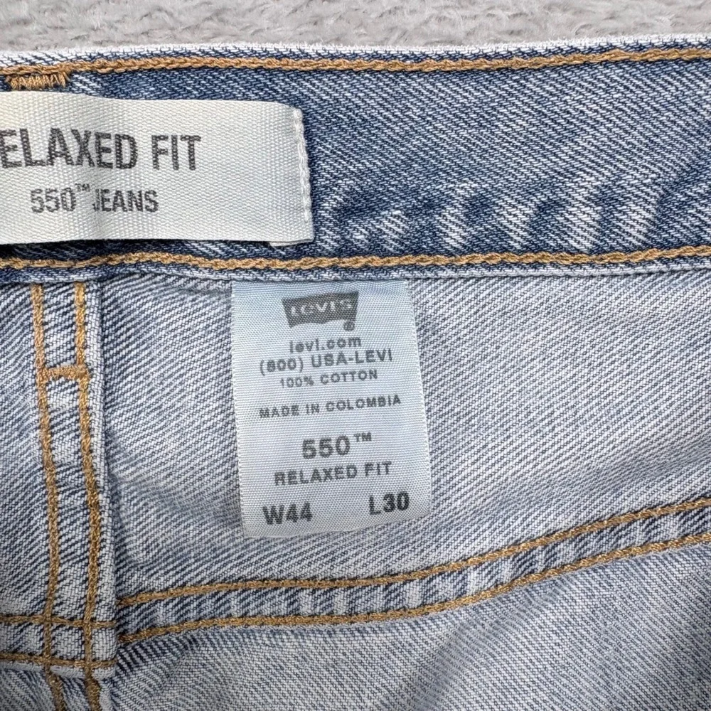 Y2K Levis 550 Relaxed Fit Jeans Mens 44x30 Light Wash Blue Denim Tapered Leg